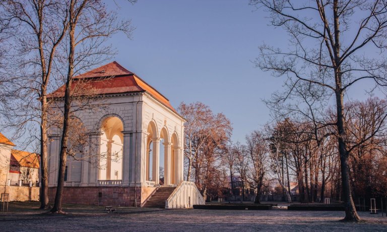 PŘEDVÁNOČNÍ JÓGA VÍKEND v Jičíně – Hotel Tammel s Juditou Berkovou