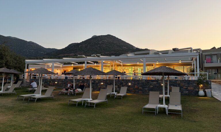 Nikola Odvárková jóga Villas Resorts IMG 9487