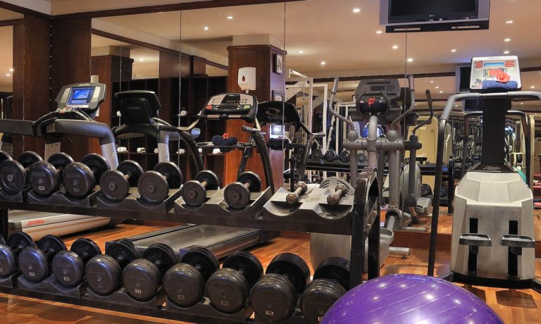FitnessCenter