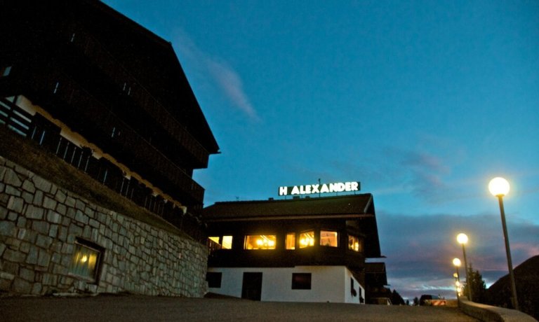 LI02 Alexander (22)