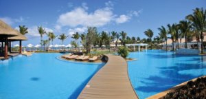 Panoramic View Pool Sugar Beach 1400x674 72 RGB D64ac