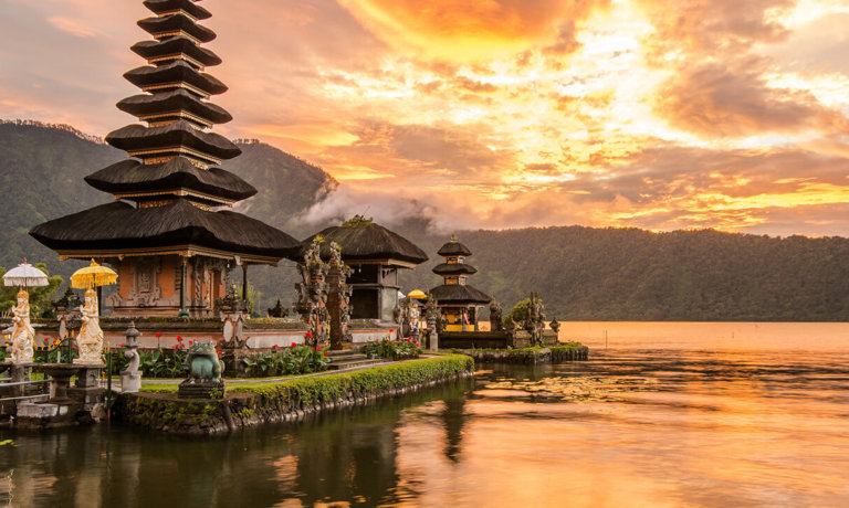JÓGA POBYT NA BALI – ŘÍJEN 2019 s Petrou Pikkelovou